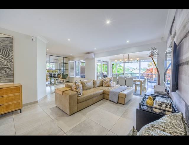 3 BEDROOM SIMPLEX FOR SALE IN SOMERSET PARK